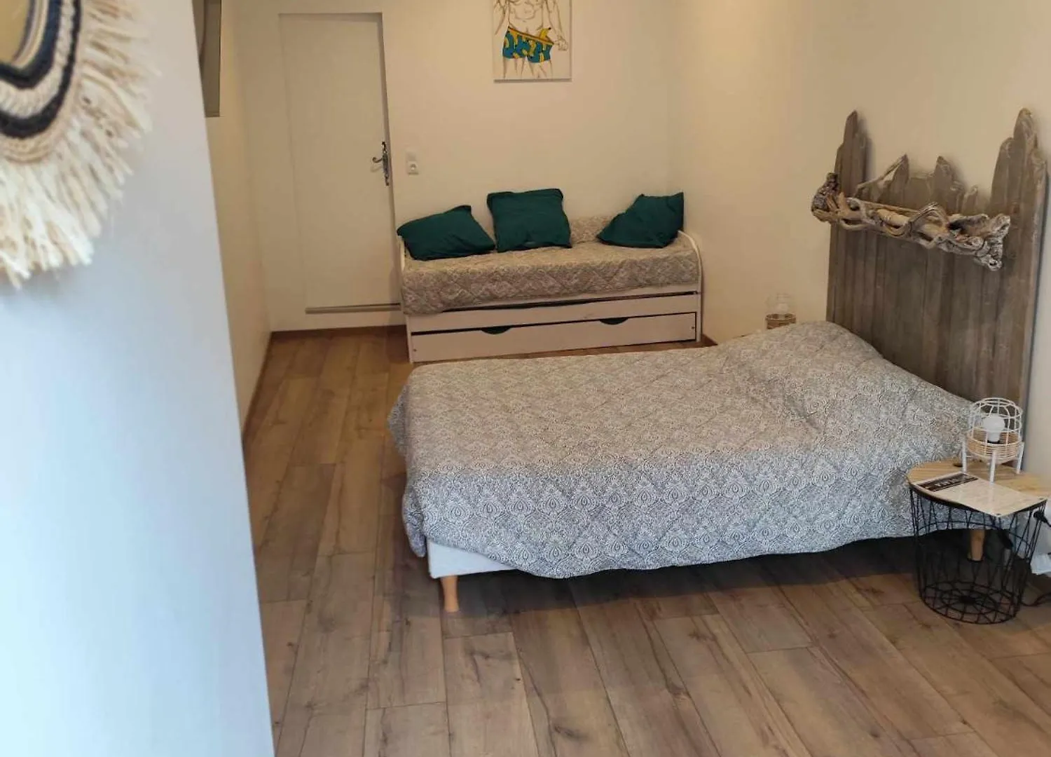 Houlala - Relais D'Etape - Chambres D'Hotes Pont-Eveque Bed & Breakfast