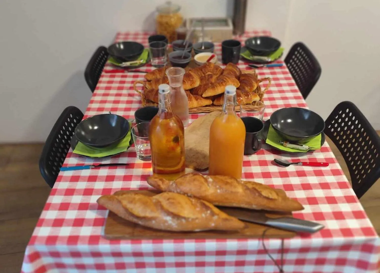 Houlala - Relais D'Etape - Chambres D'Hotes Pont-Eveque 0*,
