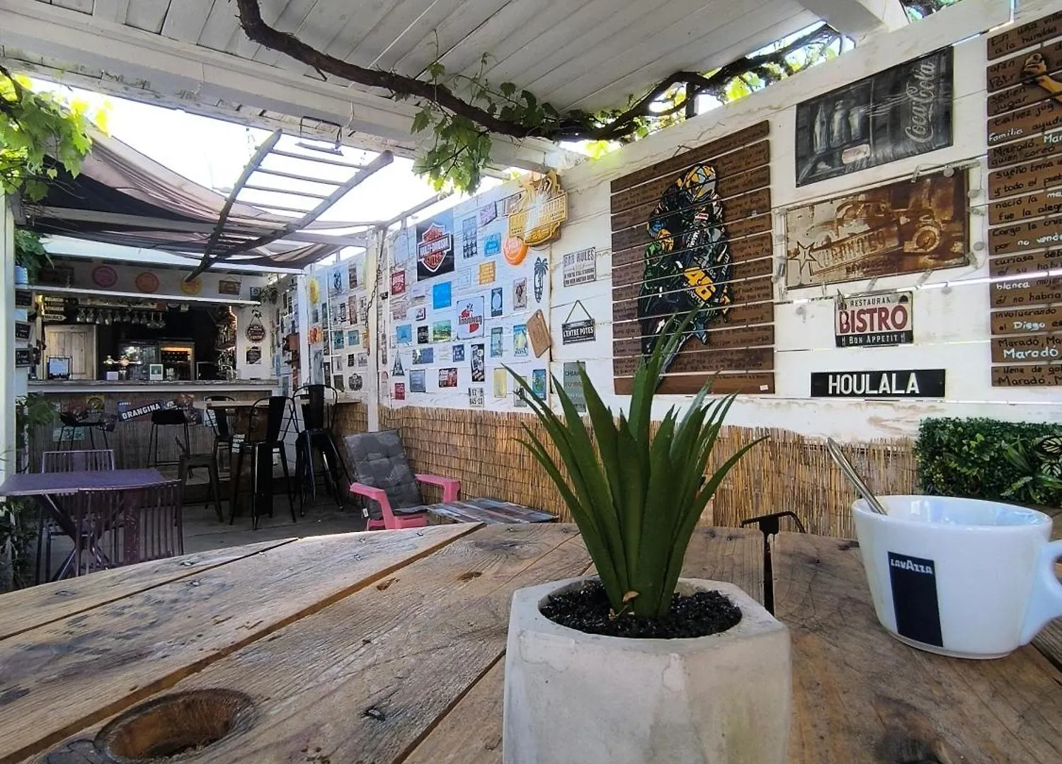 Houlala - Relais D'Etape - Chambres D'Hotes Pont-Eveque Bed & Breakfast