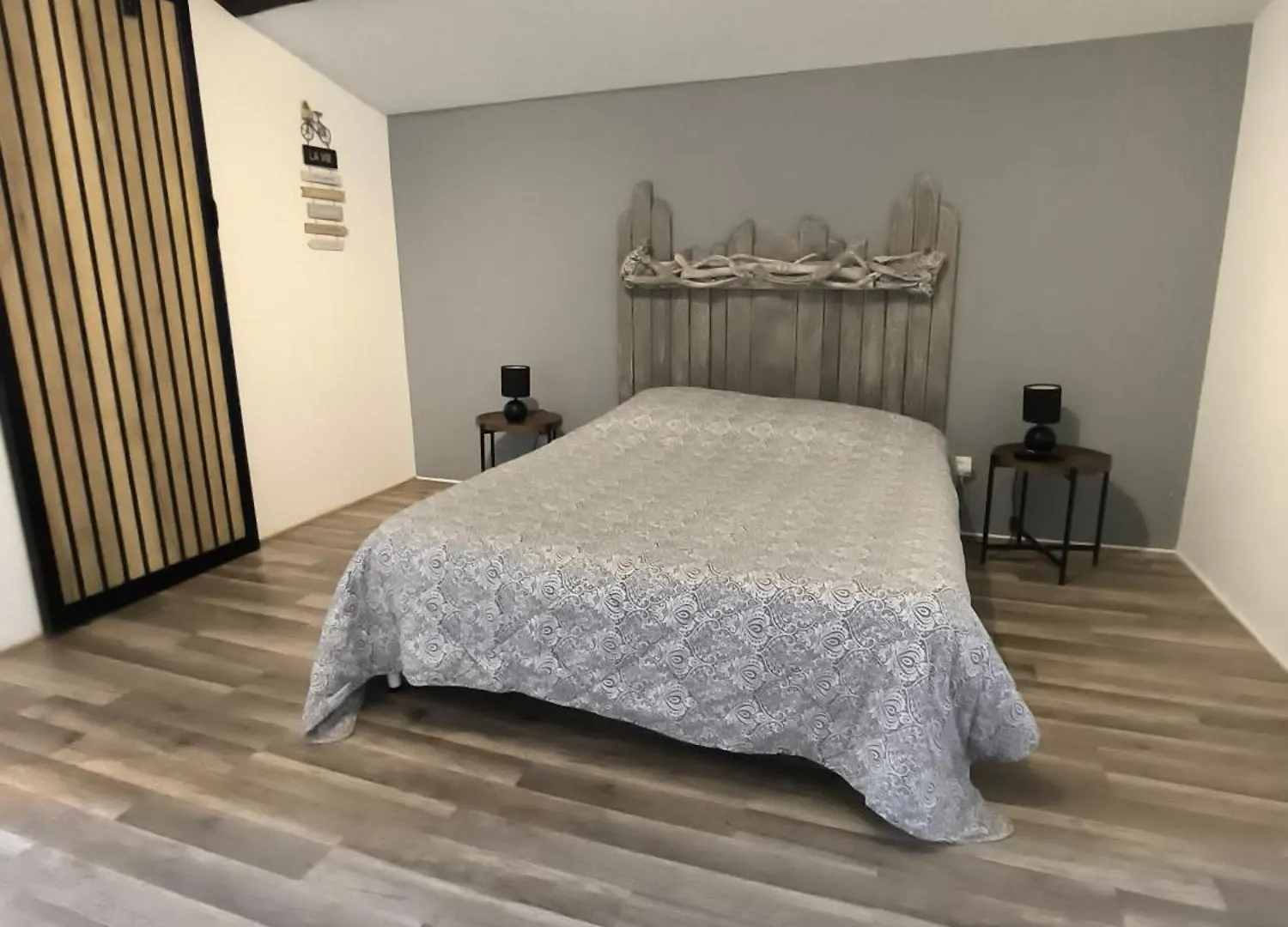 Houlala - Relais D'Etape - Chambres D'Hotes Pont-Eveque Bed & Breakfast