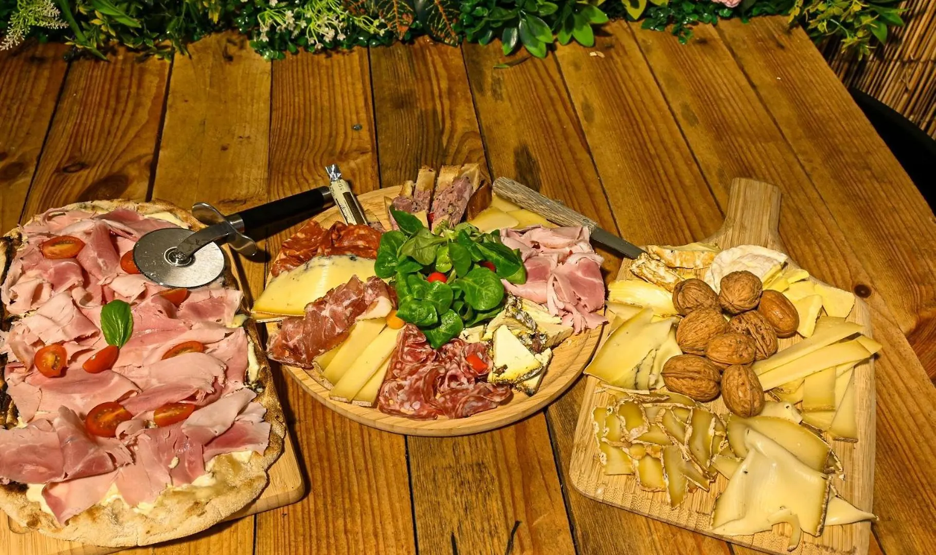 Houlala - Relais D'Etape - Chambres D'Hotes Pont-Eveque Bed & Breakfast
